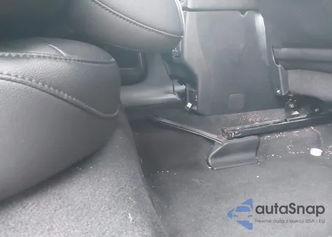 2018 Jeep Compass Latitude 4X4 z USA, uszkodzony, nr VIN 3C4NJDBB7JT176346